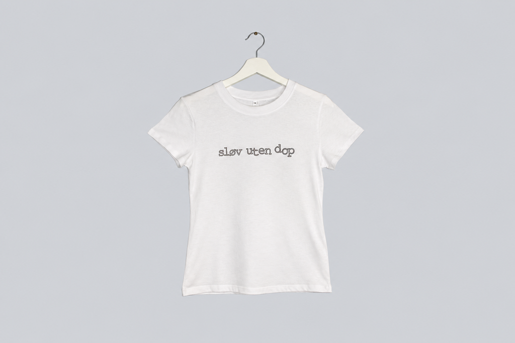 Sløv Uten Dop Dame Tee